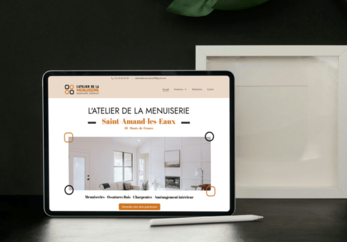 présentation du site ateliermenuiserie.com sur une tablette